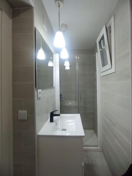 Comfortable Studio In Barrio Salamanca - Bejar 马德里 外观 照片